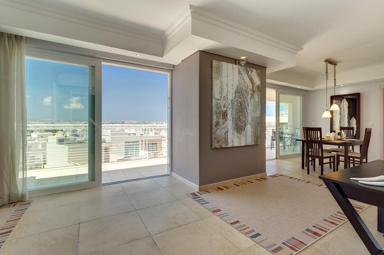 Luxury Apartment Inc Pool & Views Слима Экстерьер фото